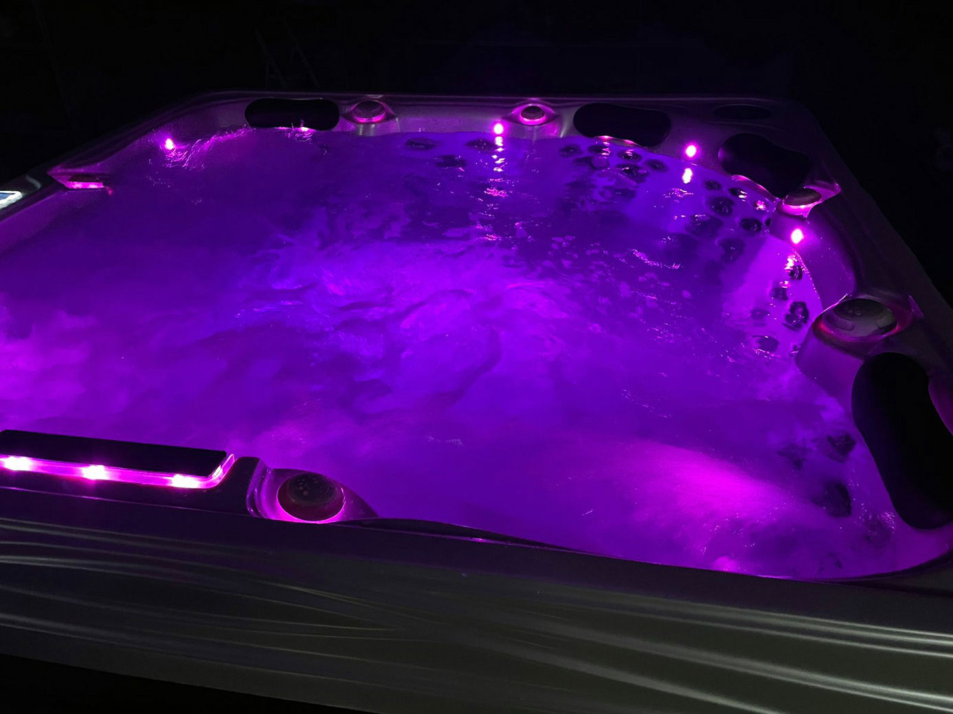 Гидромассажный Спа-Бассейн Jazzi Pool 333E Eldorado Wi-Fi (рис.14) Гидромассажный Спа-Бассейн Jazzi Pool 333E Eldorado Wi-Fi (рис.14)