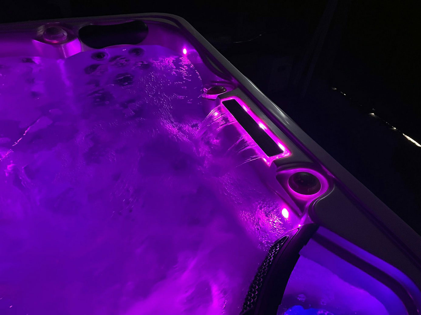 Гидромассажный Спа-Бассейн Jazzi Pool 333E Eldorado Wi-Fi (рис.13) Гидромассажный Спа-Бассейн Jazzi Pool 333E Eldorado Wi-Fi (рис.13)